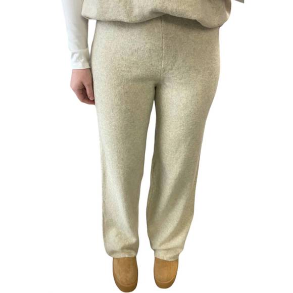 NEW LE LIS sweater pants in oatmeal - Picture 2 of 3